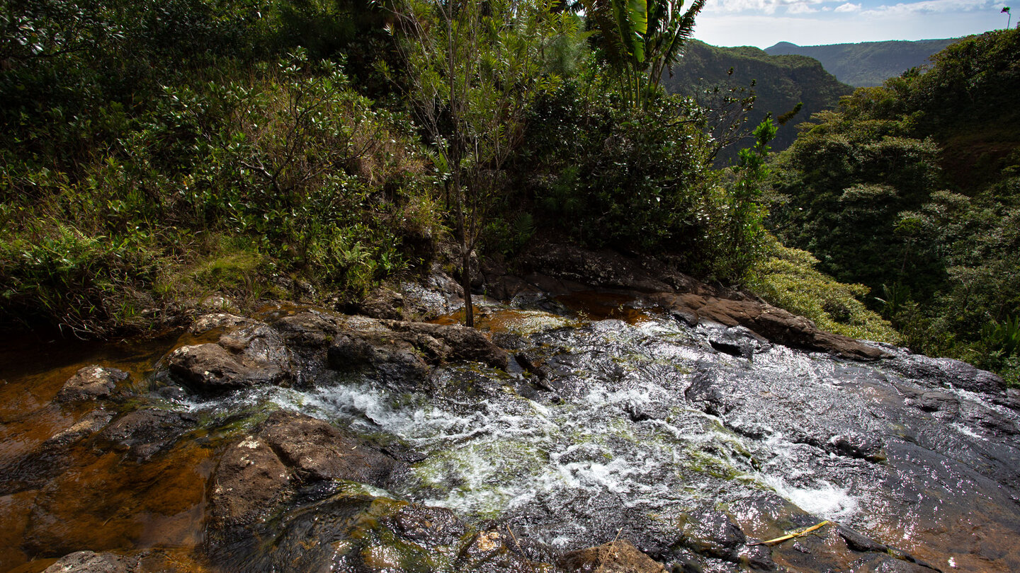 Am Rande des Wasserfalls - Cascade Bouton auf Mauritius