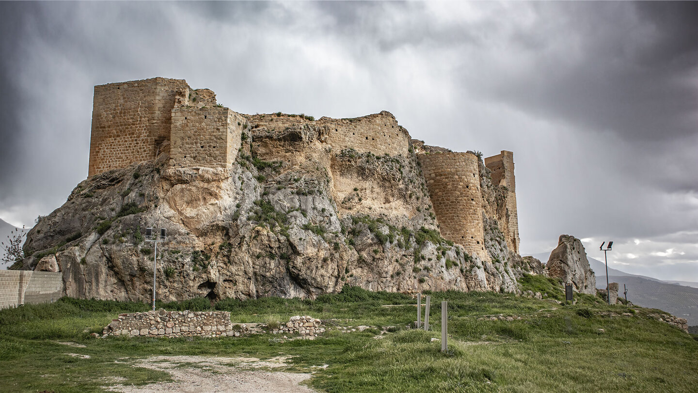 Castillo Nuevo de Bedmar y Garcíez in Jaén Castillo Nuevo de Bedmar y Garcíez in Jaén