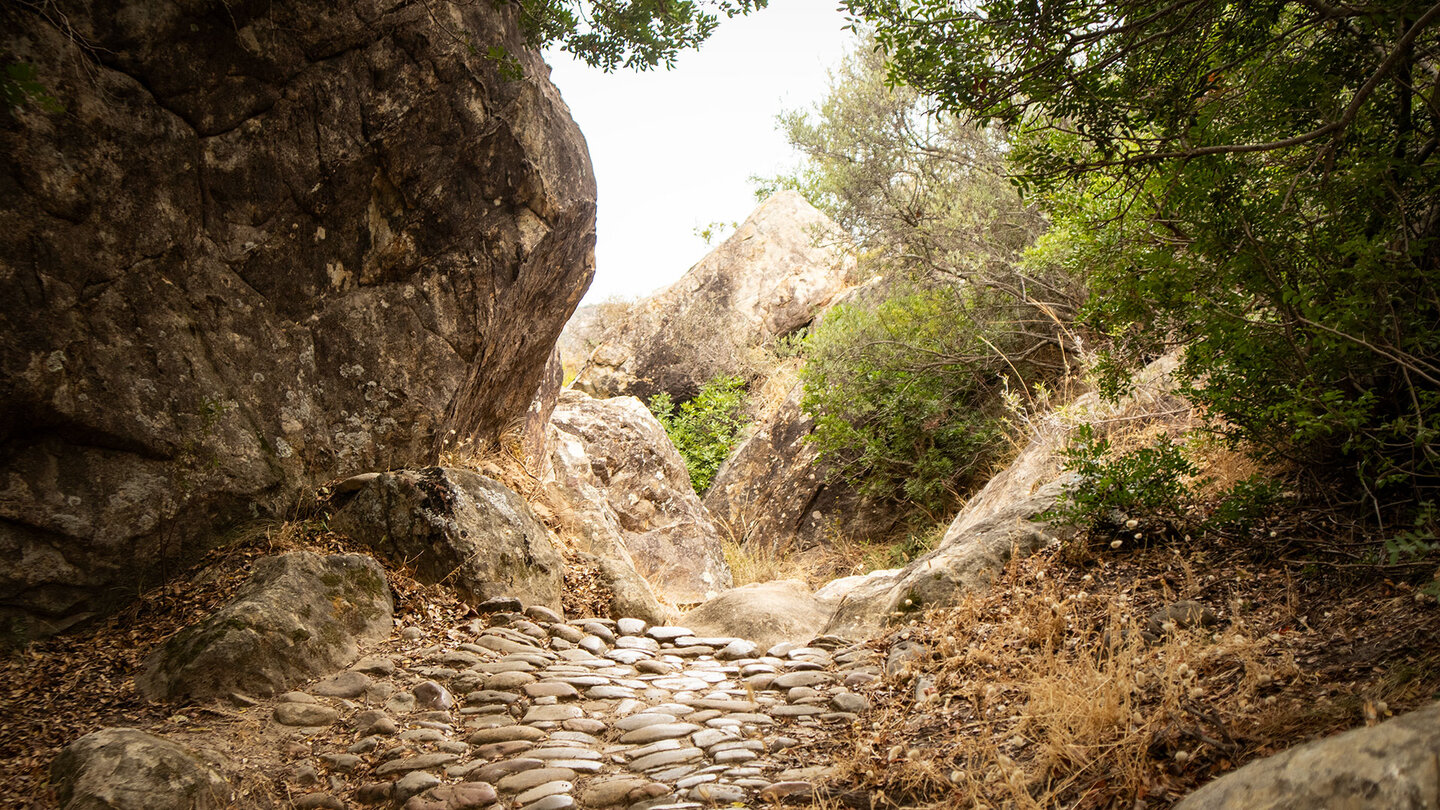 der Weg verband einst die Mühlen im Tal des Horgarganta