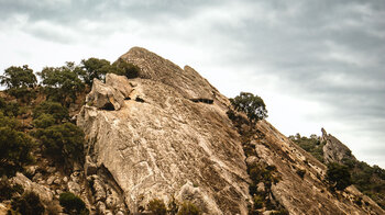 Mirador de la Grieta in einer steilen Felswand