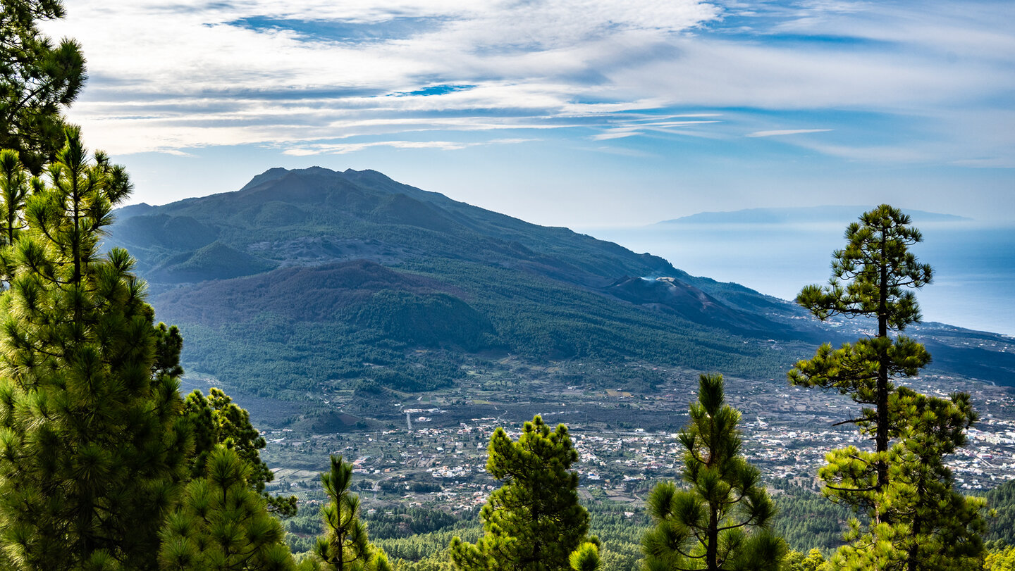 Cumbre Vieja mit dem jungen Vulkan Tajogaite