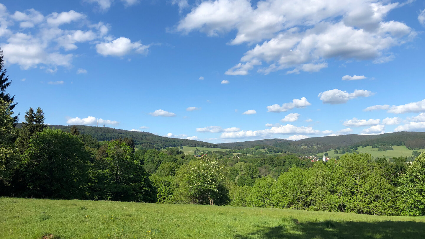 Blick auf Brotterode und den Inselberg Blick auf Brotterode und den Inselberg