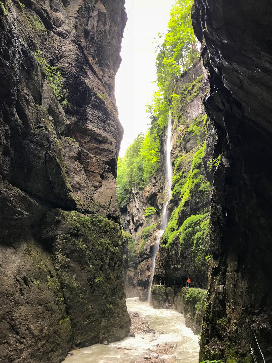 Wasserfall in der Partnachklamm bei Garmisch-Partenkirchen