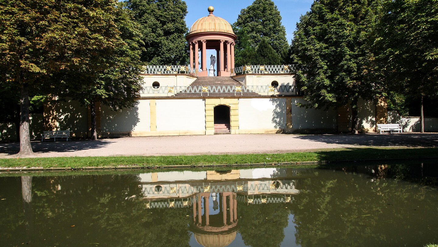 Apollo-Tempel im Schwetzinger Schlossgarten Apollo-Tempel im Schwetzinger Schlossgarten