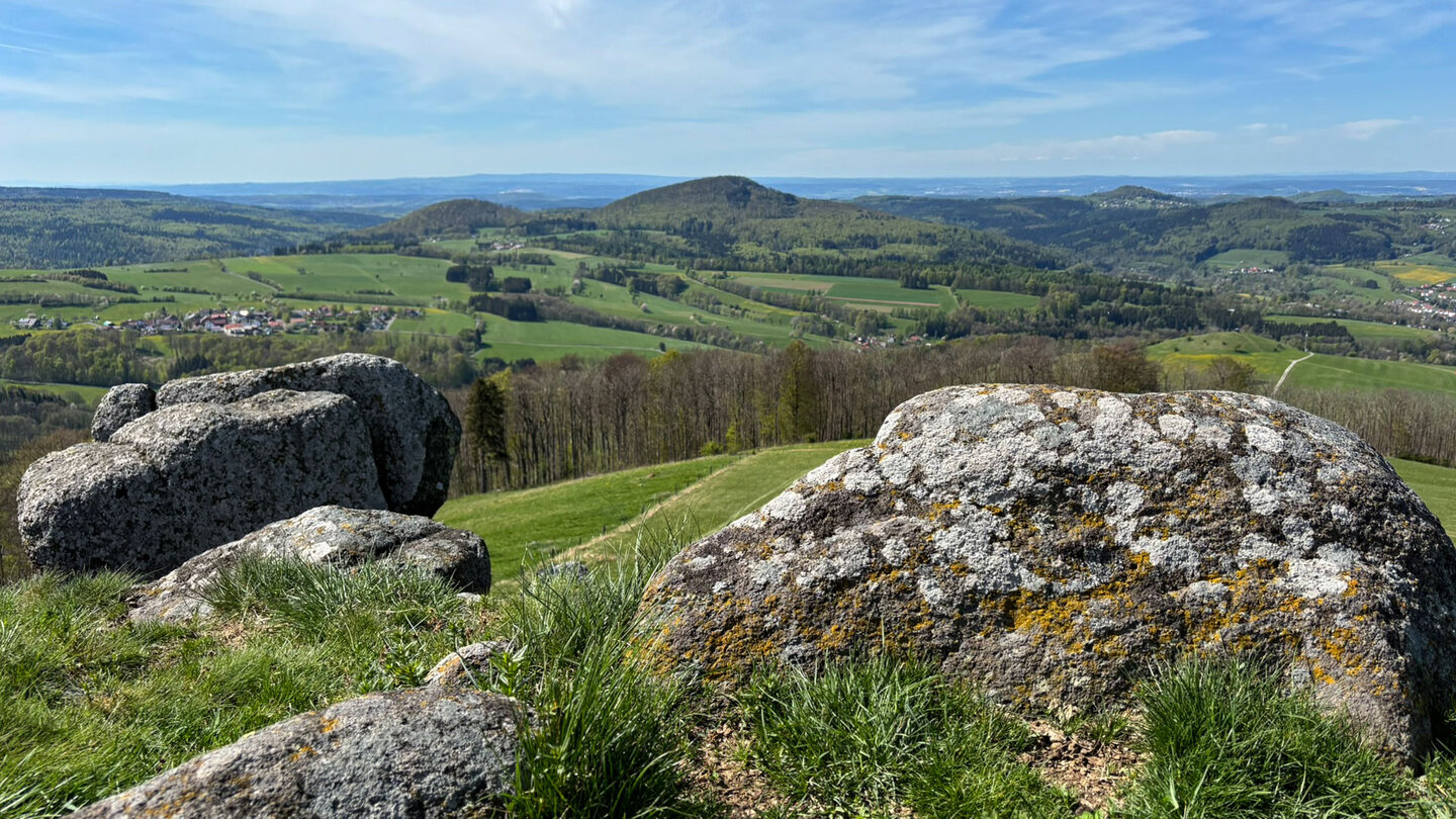 Panorama am Simmelsberg zum Kleinen- und den Großen Nallenberg Panorama am Simmelsberg - Kleinen- und Großen Nallenberg