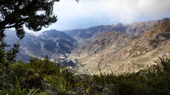 Ausblick in des Tal von Benchijigua vom Mirador de Tajaqué