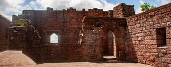 Ruine der Reichsburg Trifels