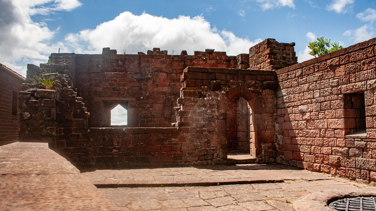 Ruine der Reichsburg Trifels