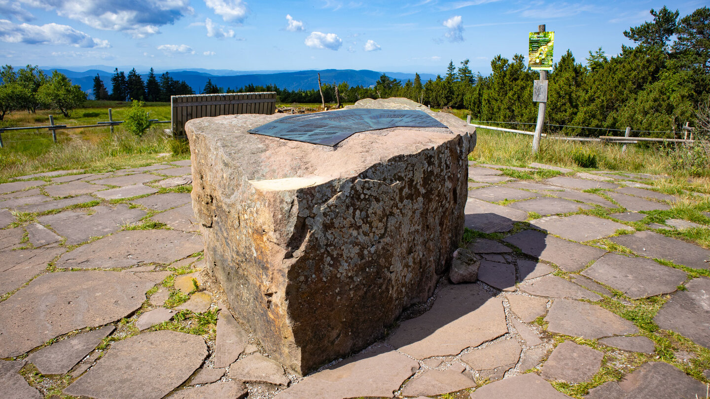 Aussichtspunkt am Schliffkopf-Gipfel Aussichtspunkt am Schliffkopf-Gipfel