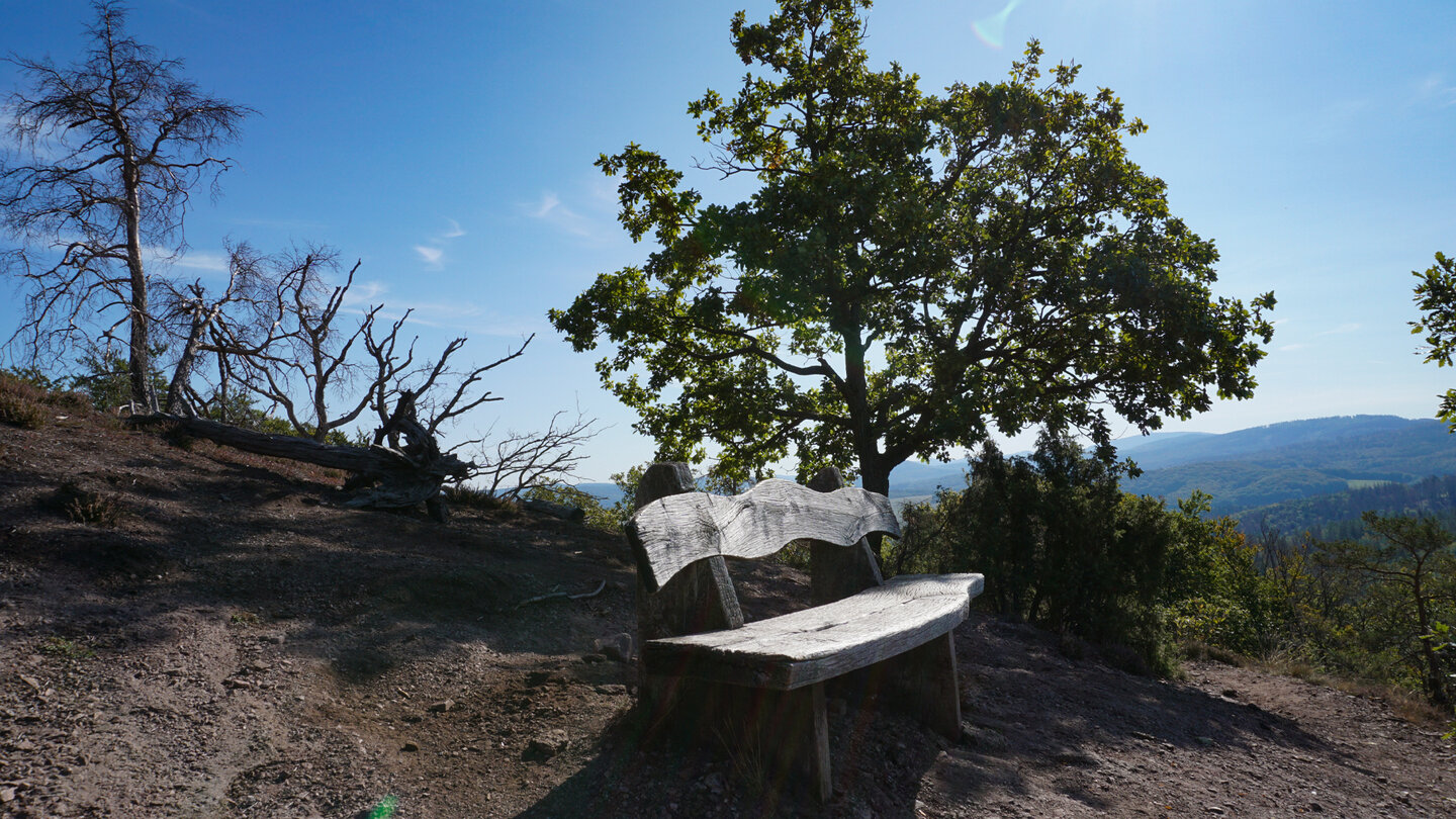 Aussichtsbank nahe des Großen Drachenstein
