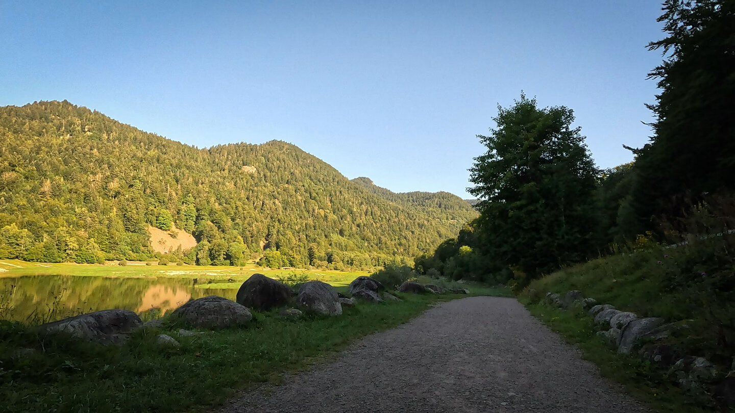 schattige Rundwanderung am Lac de Kruth-Wildenstein Rundwanderung am Lac de Kruth-Wildenstein