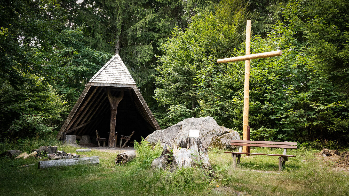 Bernauer Kreuz ist Kreuzung diverser Wanderwege