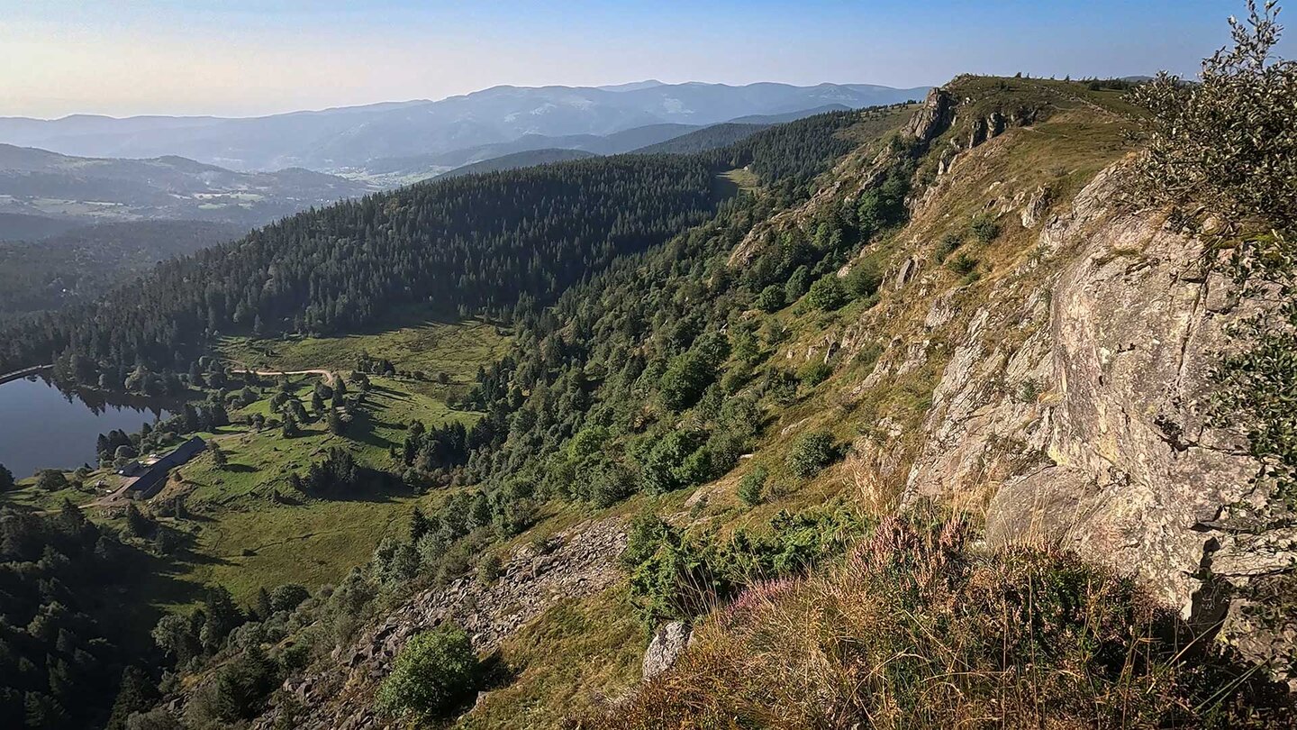 Blick vom Taubenklangfelsen übers Münstertal Blick vom Taubenklangfelsen übers Münstertal