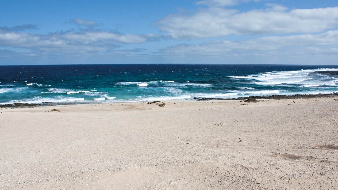 der Strand Playa del Ámbar