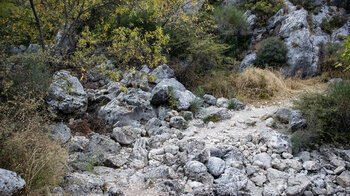 Querung des Bachbetts des Río Bailón