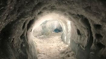Eisgrotte Allalin in den Walliser Alpen