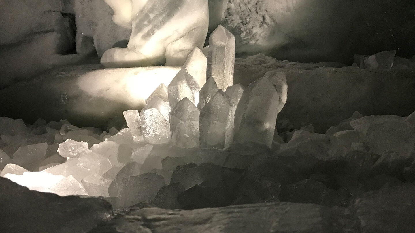 Eiskristalle Eisgrotte Allalin