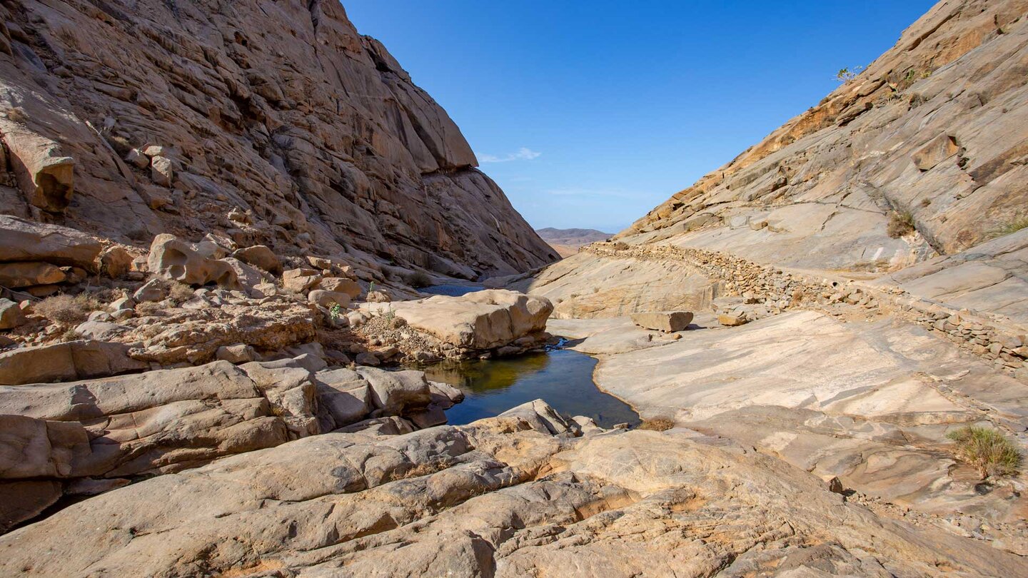 zerklüftete Felswände im Barranco de Malpaso