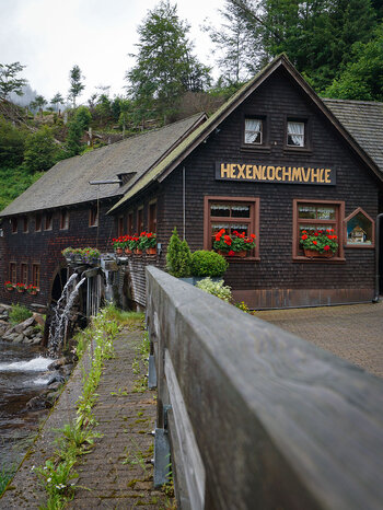 die Hexenlochmühle beherbergt ein Restaurant