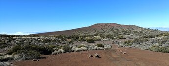 der Vulkankegel des Montaña Limón entlang der Wanderung 34