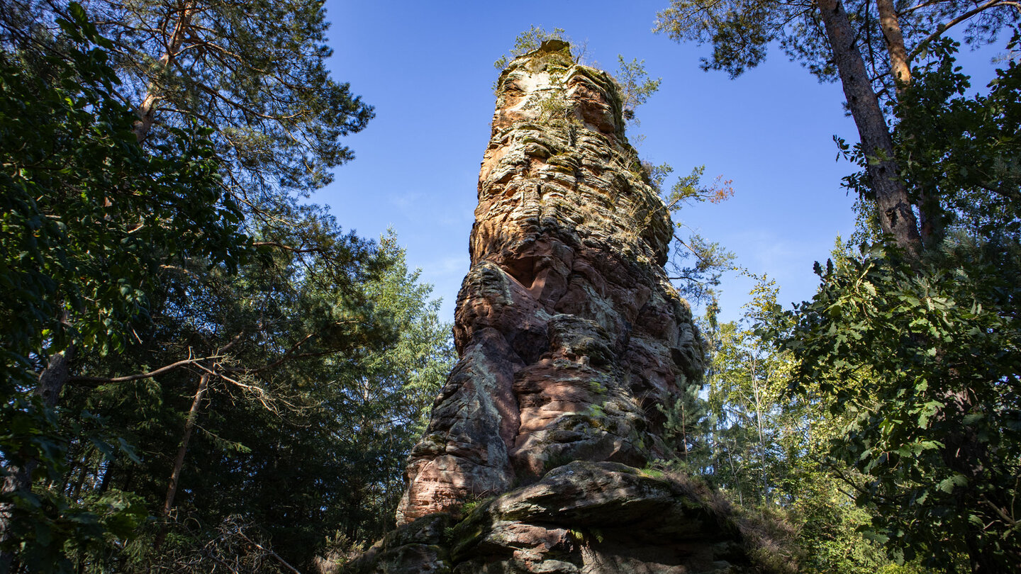 der Wöllmersbergfelsen am Napolenosteig