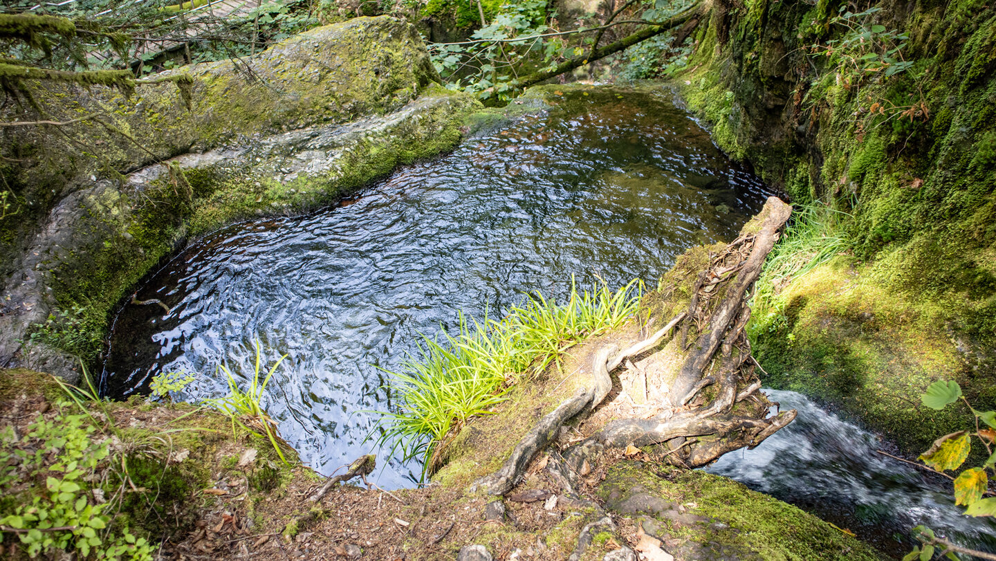 Gottschlägbach fällt über die Edelfrauengrab Wasserfälle