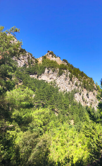 Bergspitzen oberhalb der Figou-Schlucht