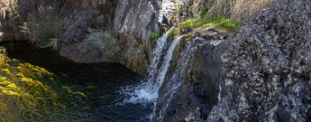 Wasserfall in der Schlucht von Afur