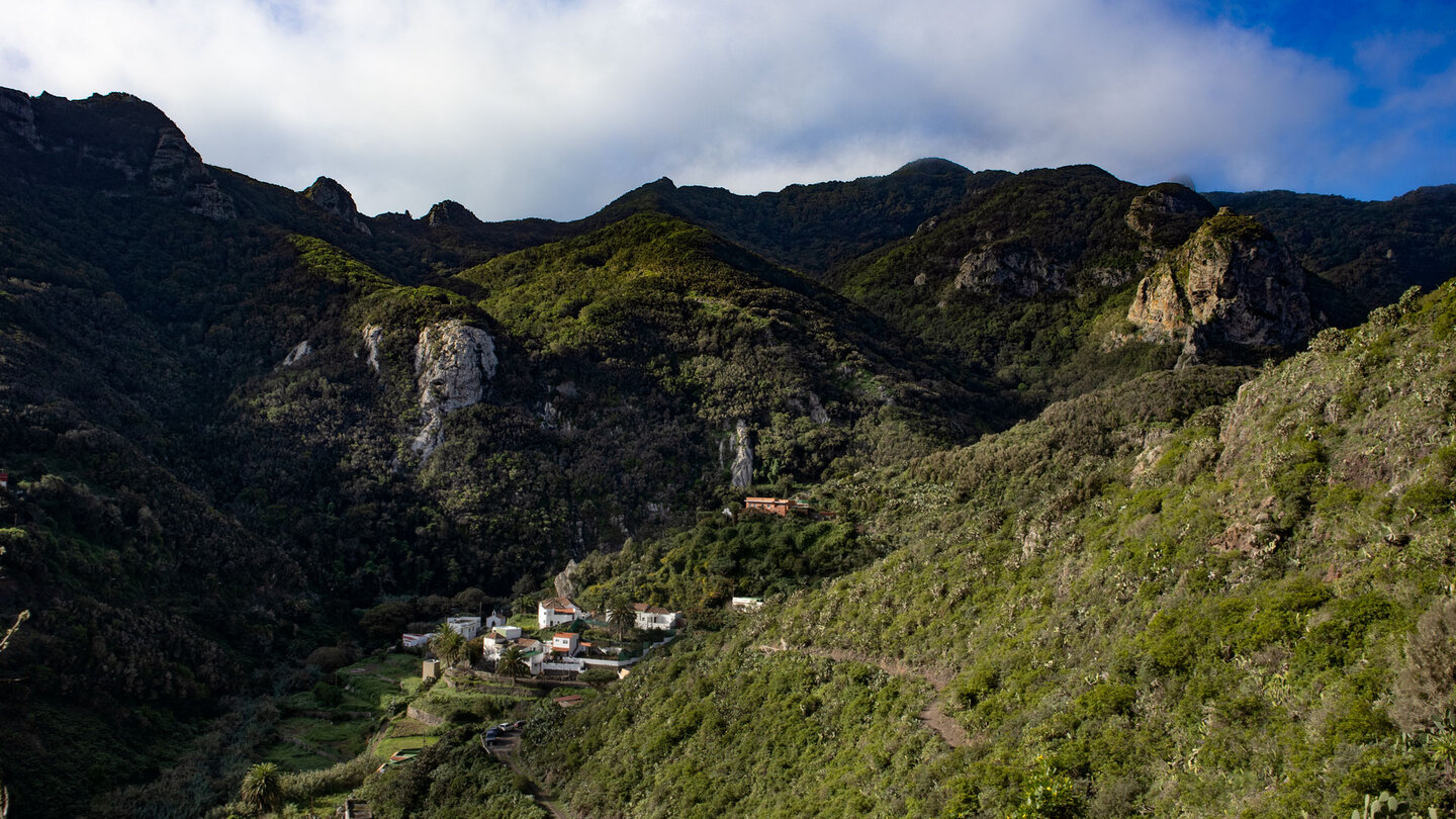 Ausblick auf das Dorf Chamorga