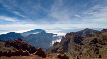 Blick Richtung Süden der Insel La Palma mit den Nachbarinseln