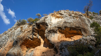 Felsen am Wanderweg nach Zuheros