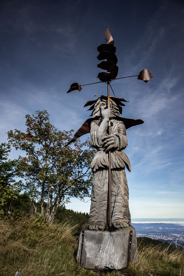 der Skulpturenpfad am Schauinsland mit dem Windbohrer Skulpturenpfad am Schauinsland mit Windbohrer