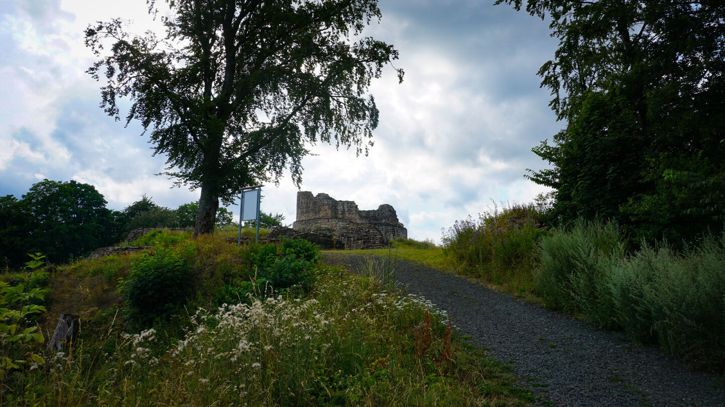 Wanderweg auf die Osterburg