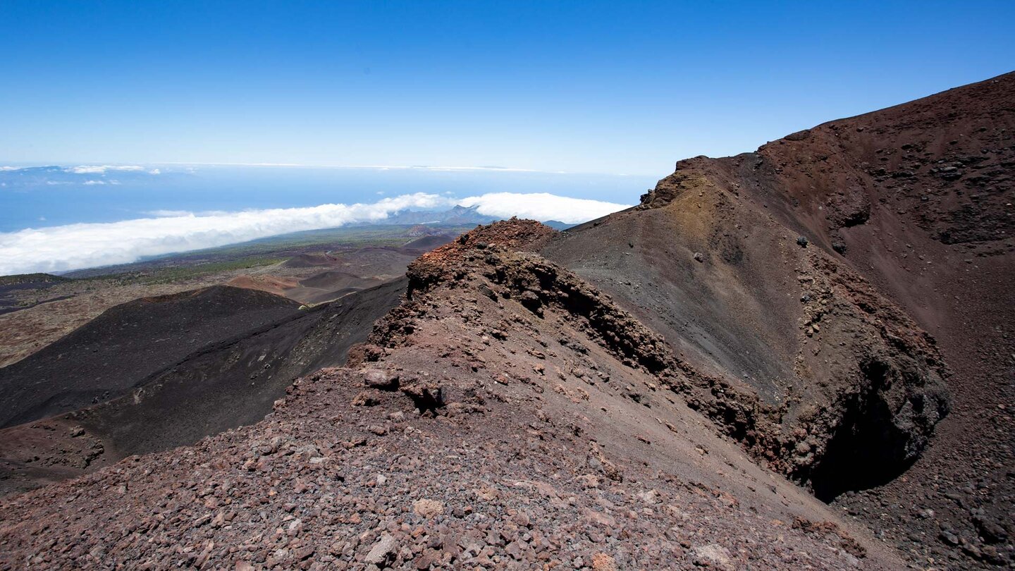 die Kraterlandschaft der Narices del Teide auf Teneriffa