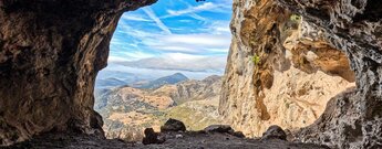 Höhle Cueva del Morrión am La Tiñosa