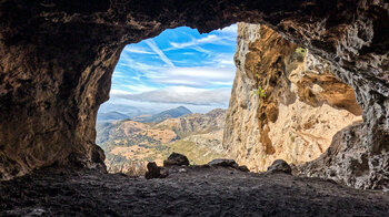 Höhle Cueva del Morrión am La Tiñosa