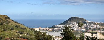 Blick auf den Ort Arucas auf Gran Canaria