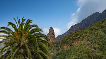 Blick zur Felsnadel Espigón de Ibosa