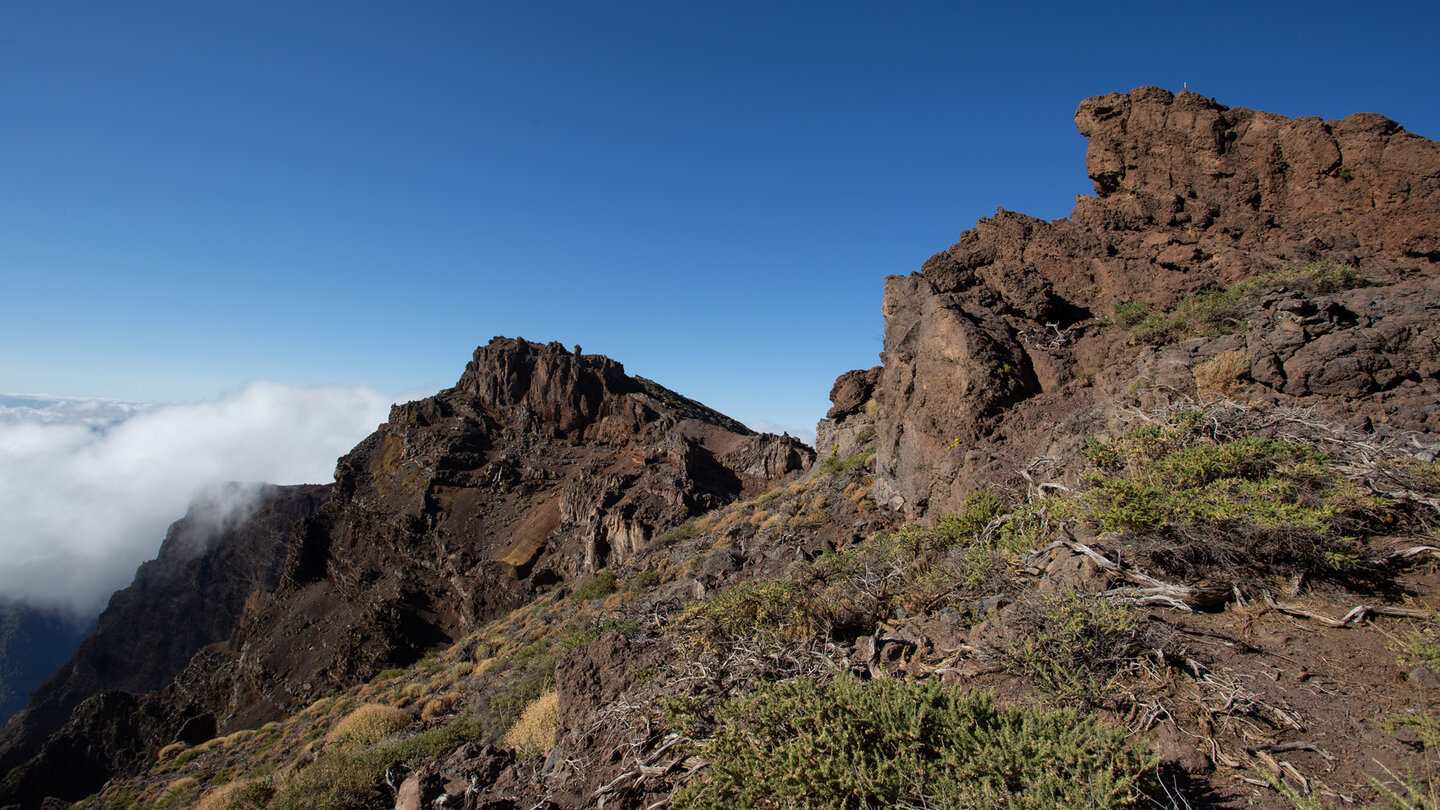 traumhafte Gebirgszüge entlang der Gipfelkette der Caldera de Taburiente Gebirgszüge entlang der Gipfelkette der Caldera de Taburiente