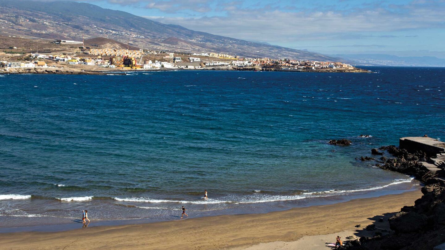 Blick auf die Orte Porís de Abona und Casablanca bei Punta de Abona im Südosten Teneriffas Blick auf die Orte Porís de Abona und Casablanca bei Punta de Abona