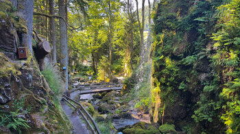 Menzenschwander Wasserfälle im Gletschertrogtal
