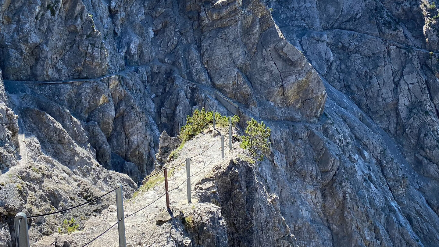 Aussicht auf den abenteuerlichen Fürstensteig Aussicht auf den Fürstensteig