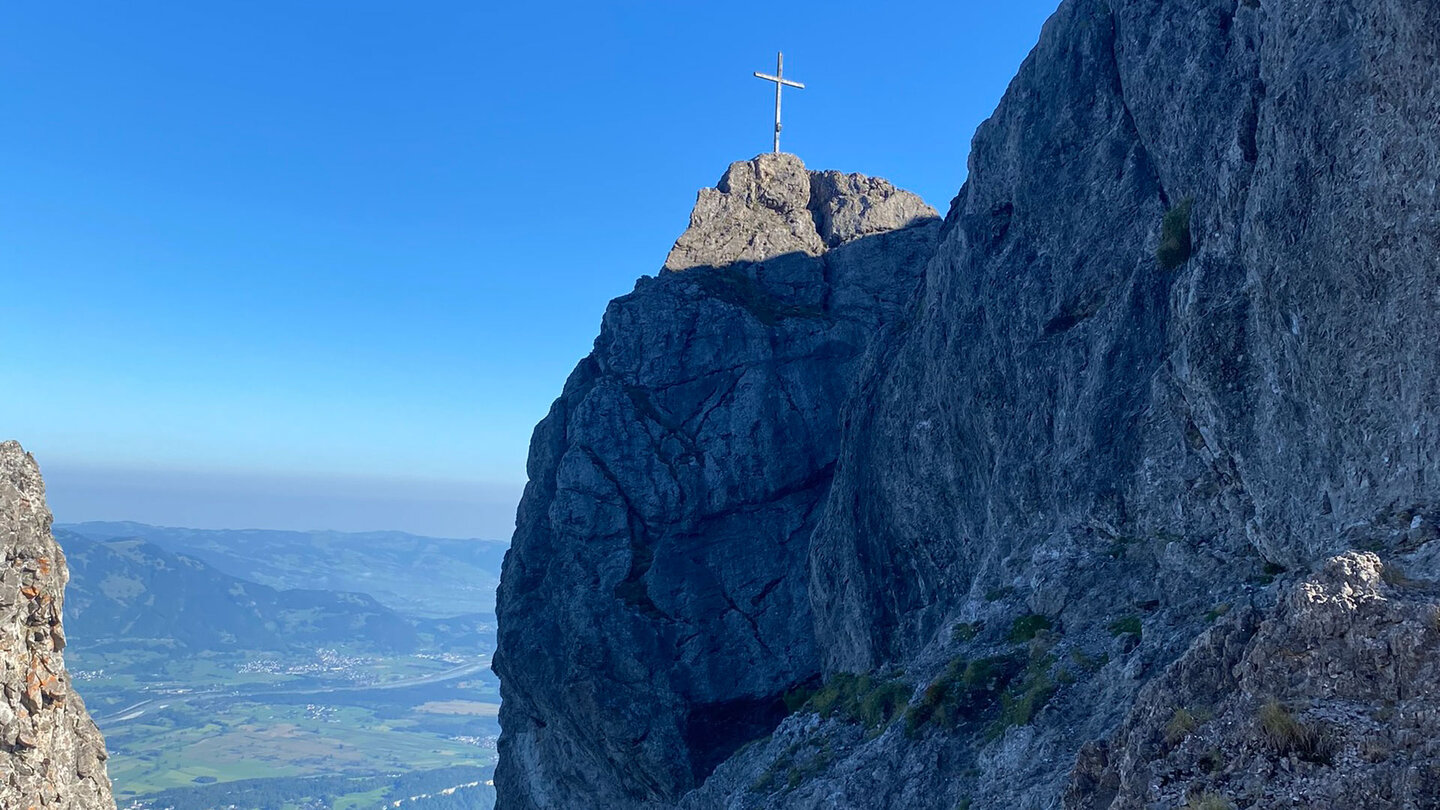 ein Gipfelkreuz bei den Drei Schwestern Gipfelkreuz bei den Drei Schwestern