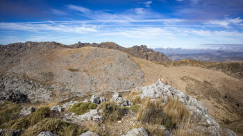 der Pico Bermejo wird hinter dem Cresta de Alhucemas sichtbar
