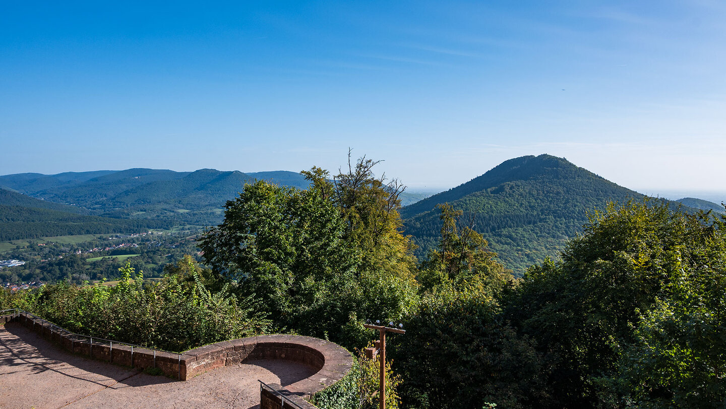 Ausblick von der Burg Trifels