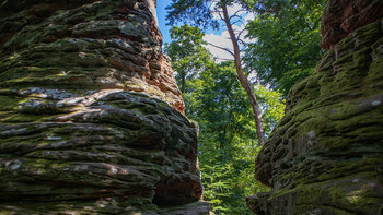 Durchgang zwischen Felsterfels und Bindersbacher Turm
