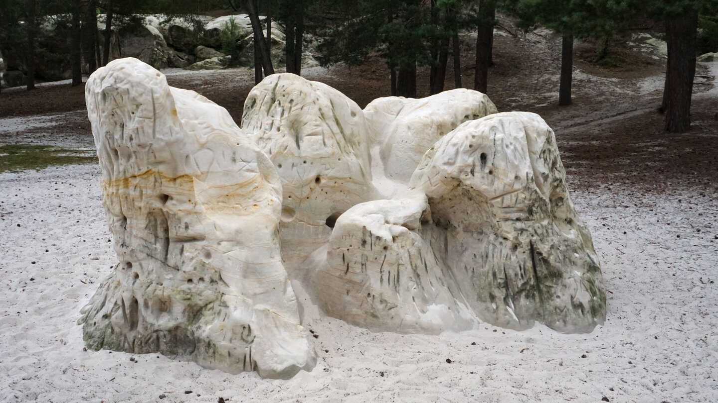 Dedingstein bei den Sandsteinhöhlen im Heers im Naturpark Harz