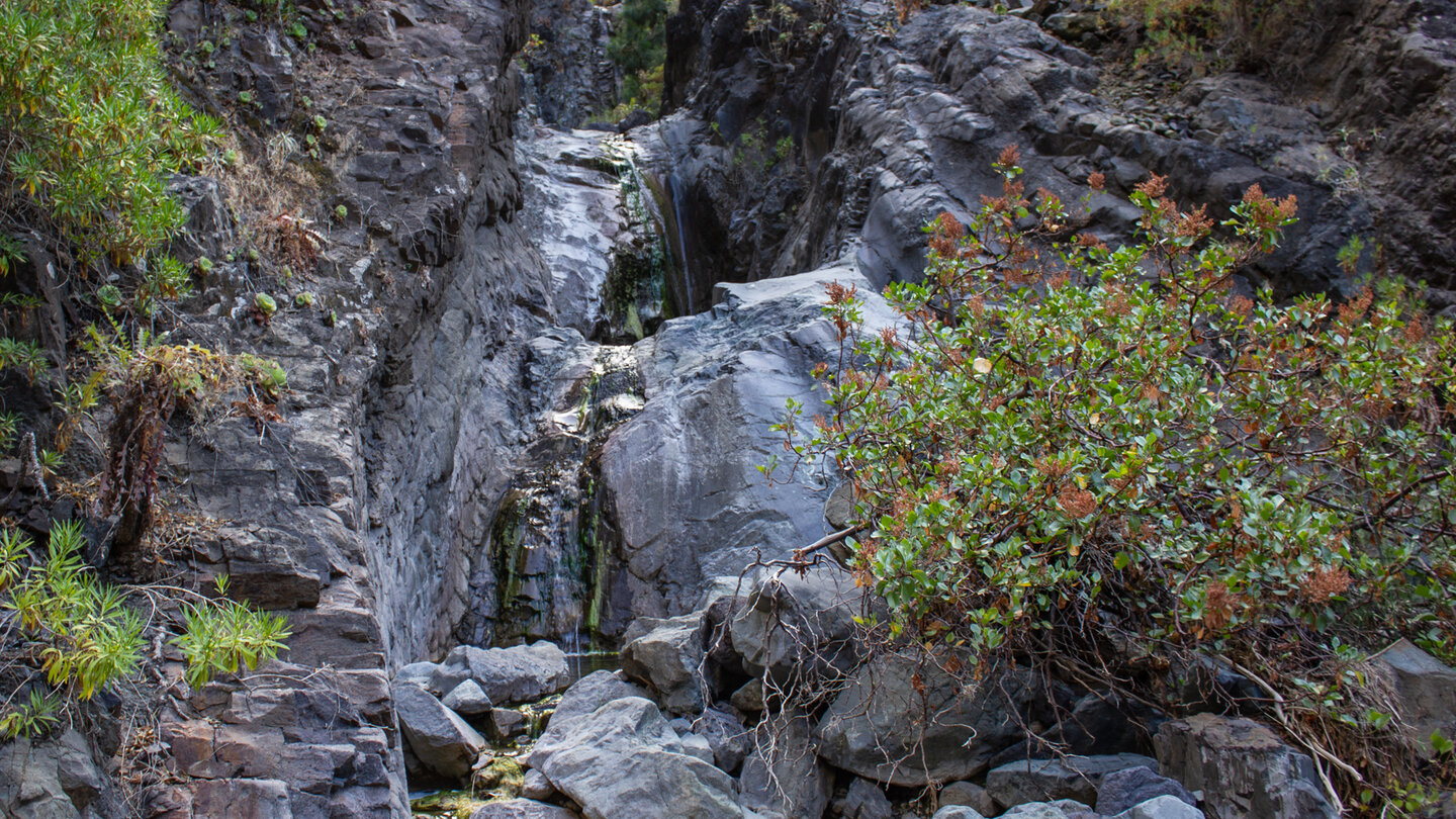 Wasserfall in einer Seitenschlucht des Barranco de las Angustias Wasserfall in einer Seitenschlucht