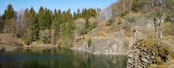 Blick auf den Basaltsee Tintenfass