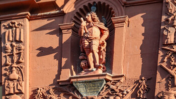 Friedrich von Venningen am Haus Zum Riesen in Heidelberg